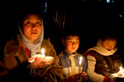 Candlelight vigil for Tibetans who have self-immolated or been injured or killed in protests against Chinese rule. Photo by Angus McDonald